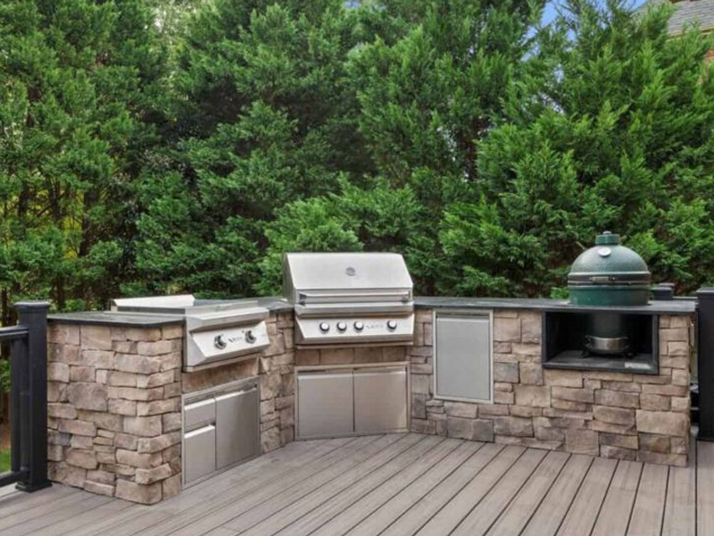 outdoor kitchen